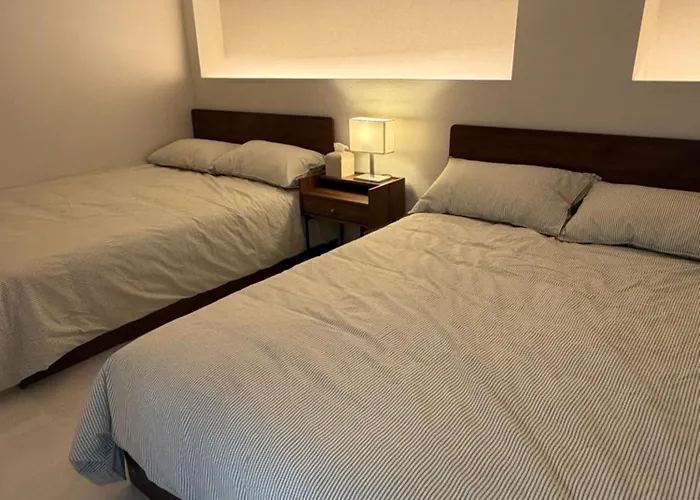 Hostel Harry 부산역 1분 이재모피자 옆